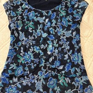 Roz & Ali Blue Floral Blouse